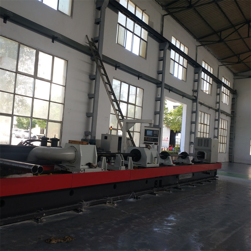 Spezialdrehmaschine für Hydraulikzylinder